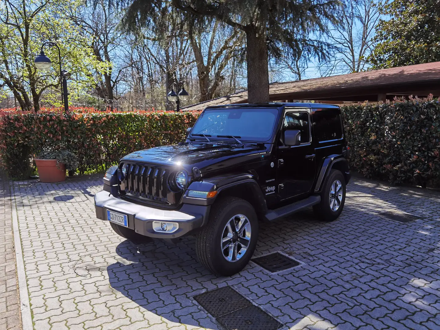 Jeep Wrangler 2.0 turbo Sahara auto Nero - 1