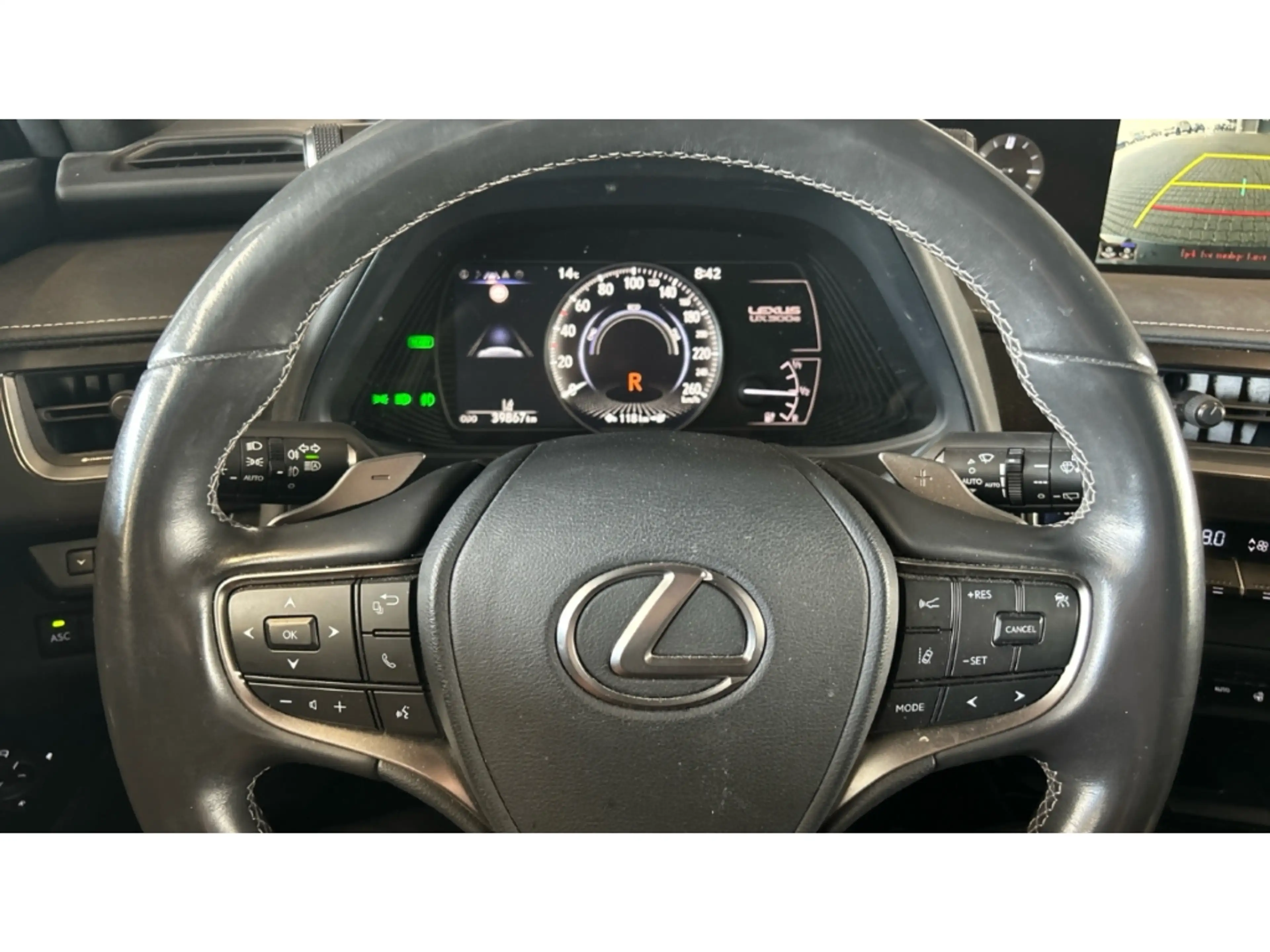 Lexus UX 300e Luxury Line Kamera Navi LED Leder Sitzklima — photo 7