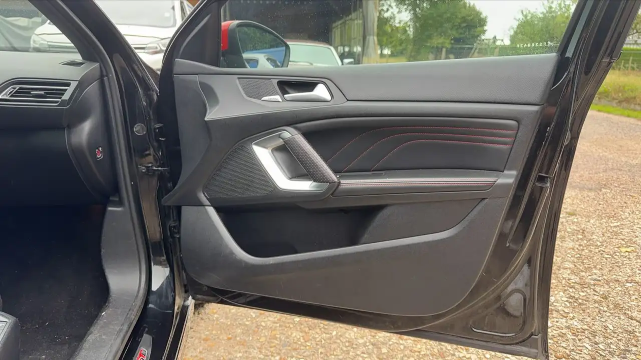 Peugeot 308 308 — photo 22