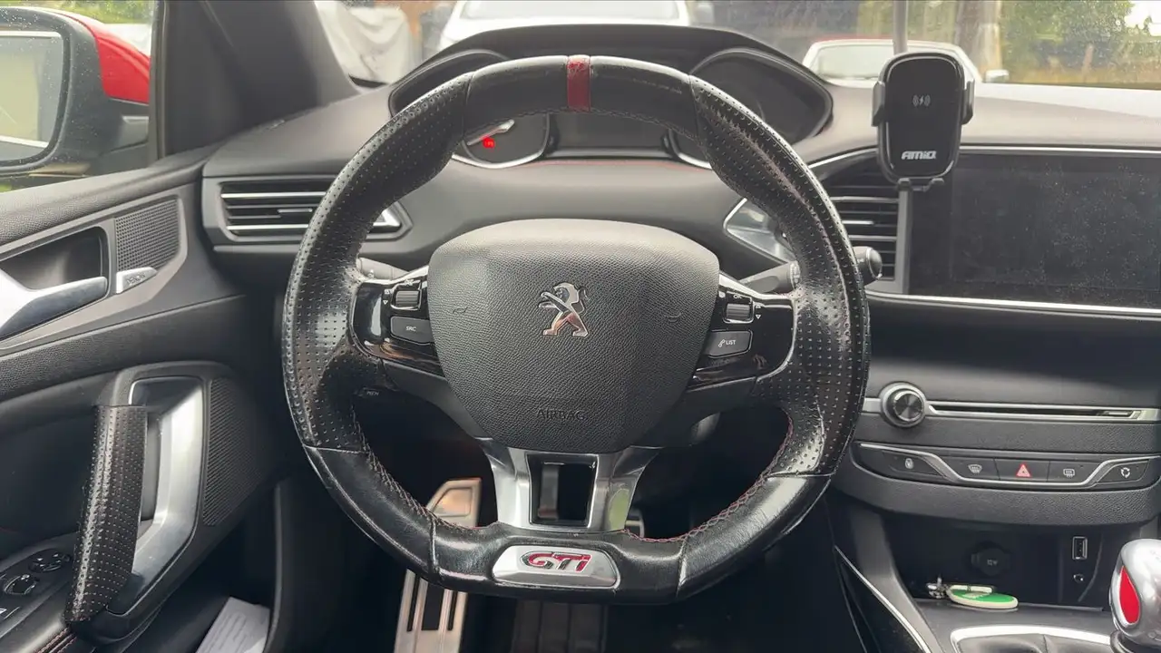 Peugeot 308 308 — photo 24