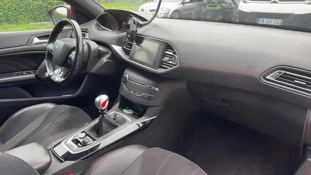 Peugeot 308 view 10