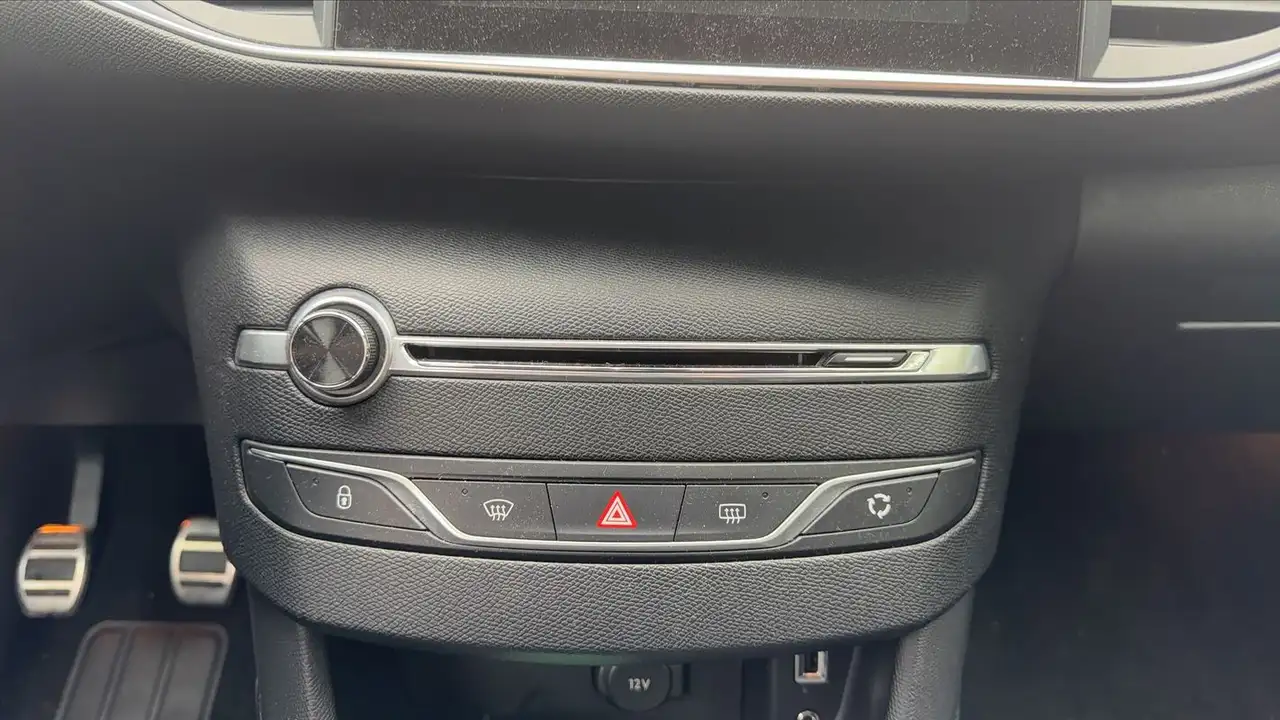 Peugeot 308 308 — photo 29