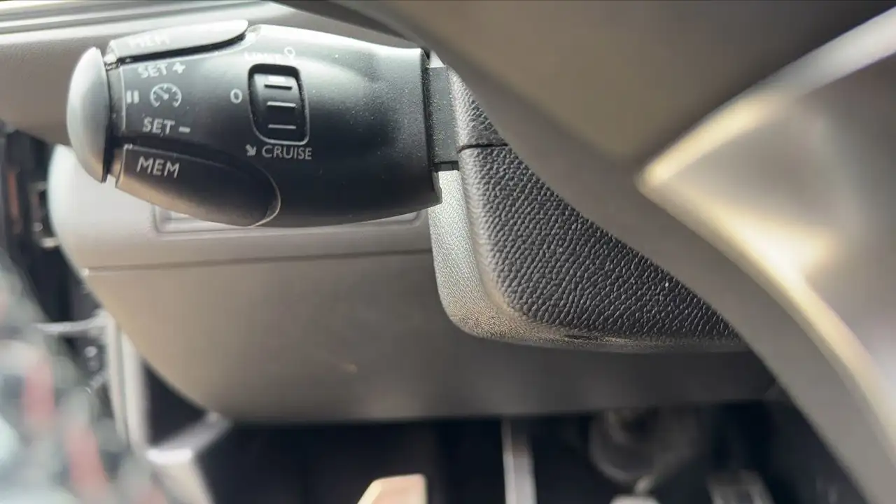 Peugeot 308 308 — photo 28