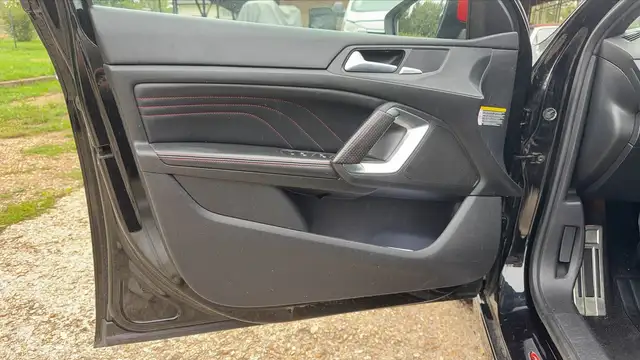 Peugeot 308 view 7