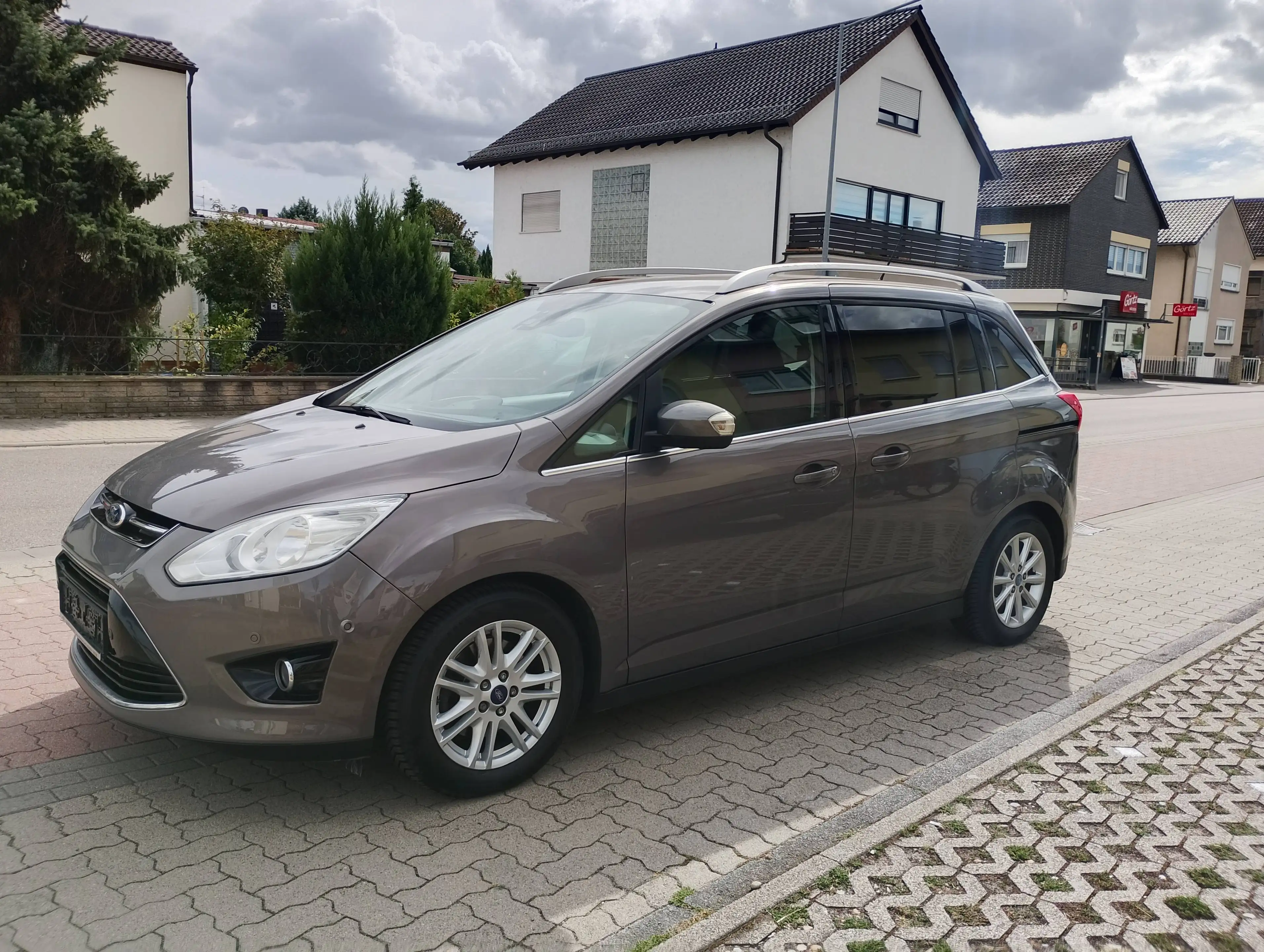 Ford Grand C-Max Titanium — photo 2