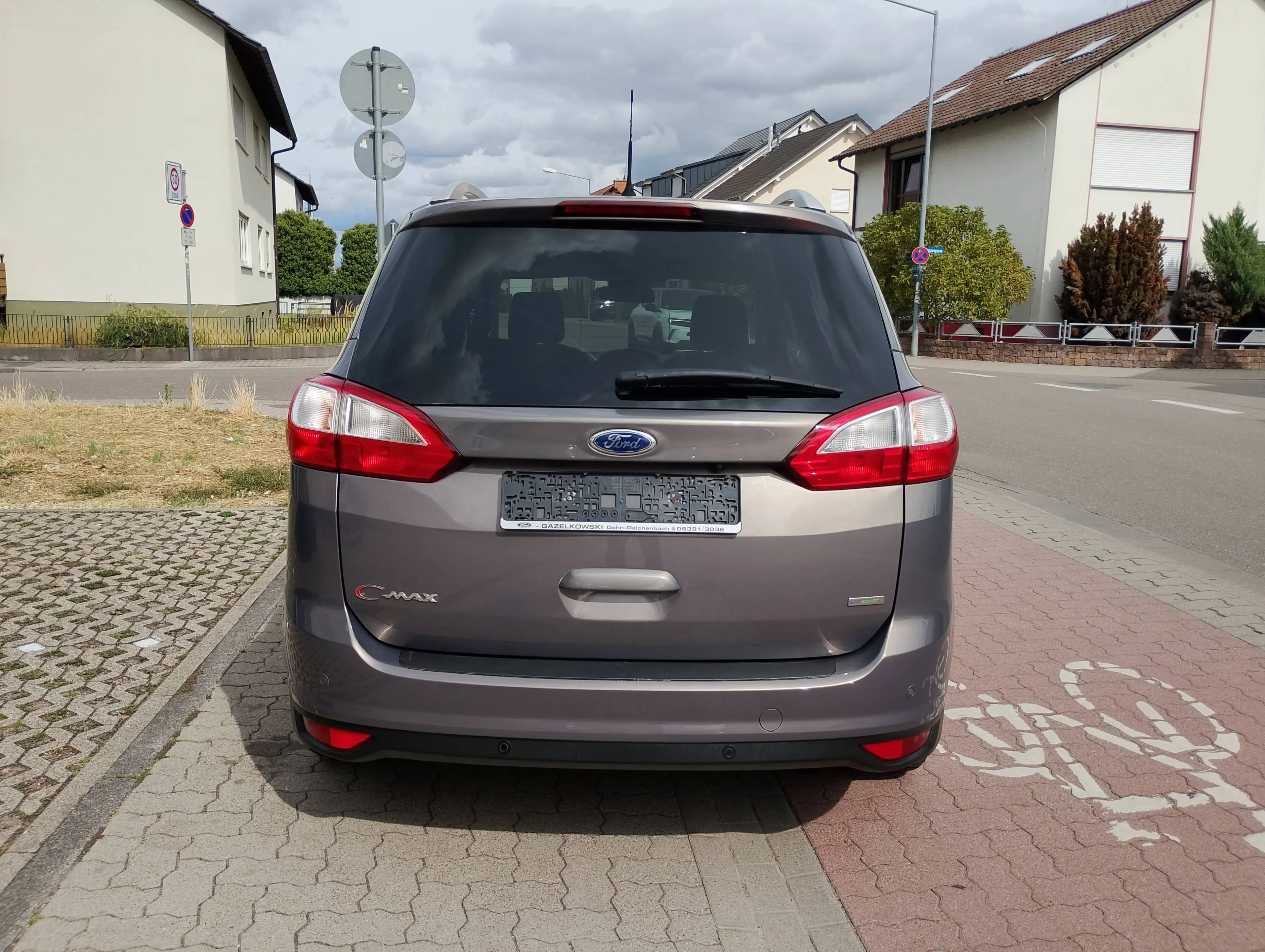 Ford Grand C-Max Titanium — photo 4