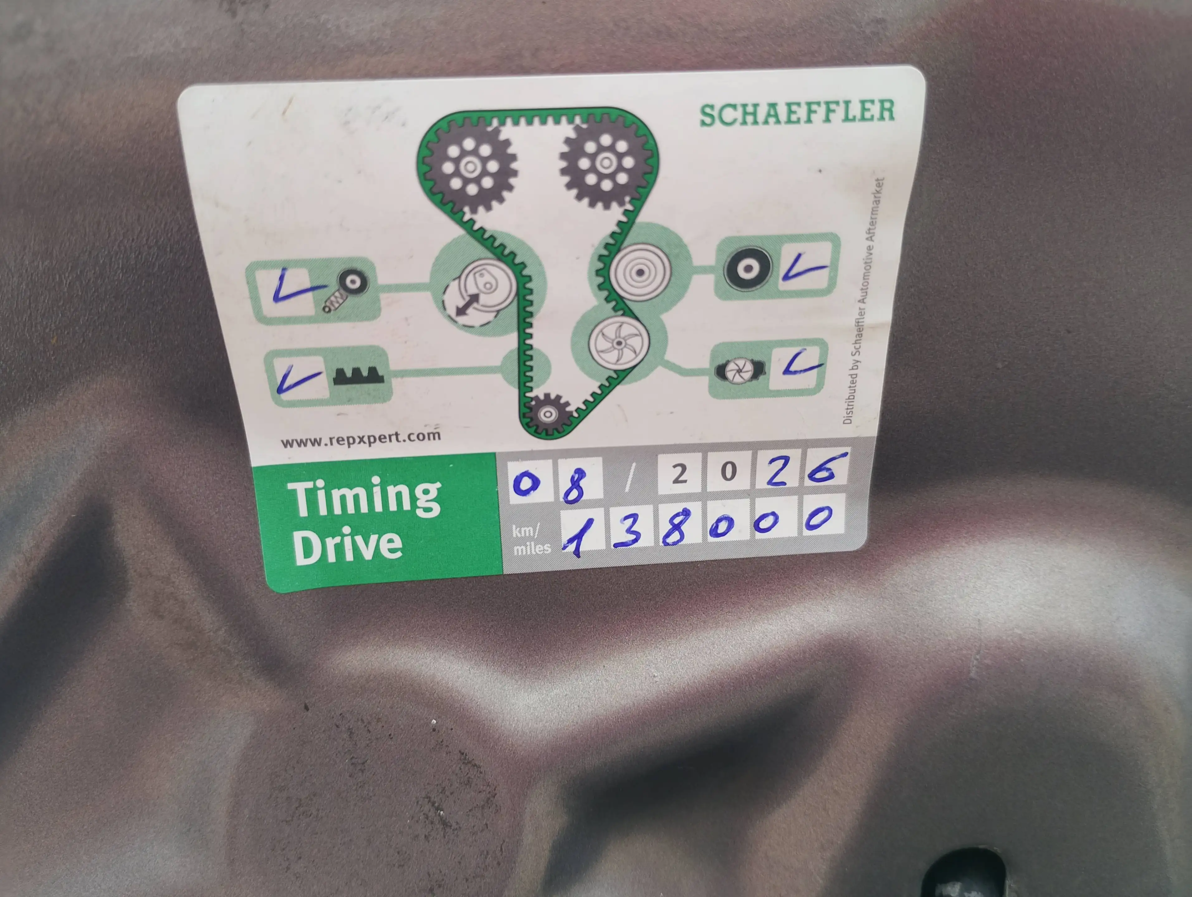 Ford Grand C-Max Titanium — photo 14