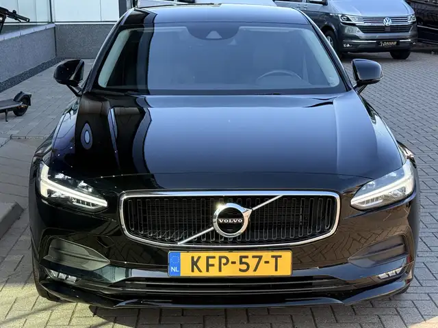Volvo S90 view 8