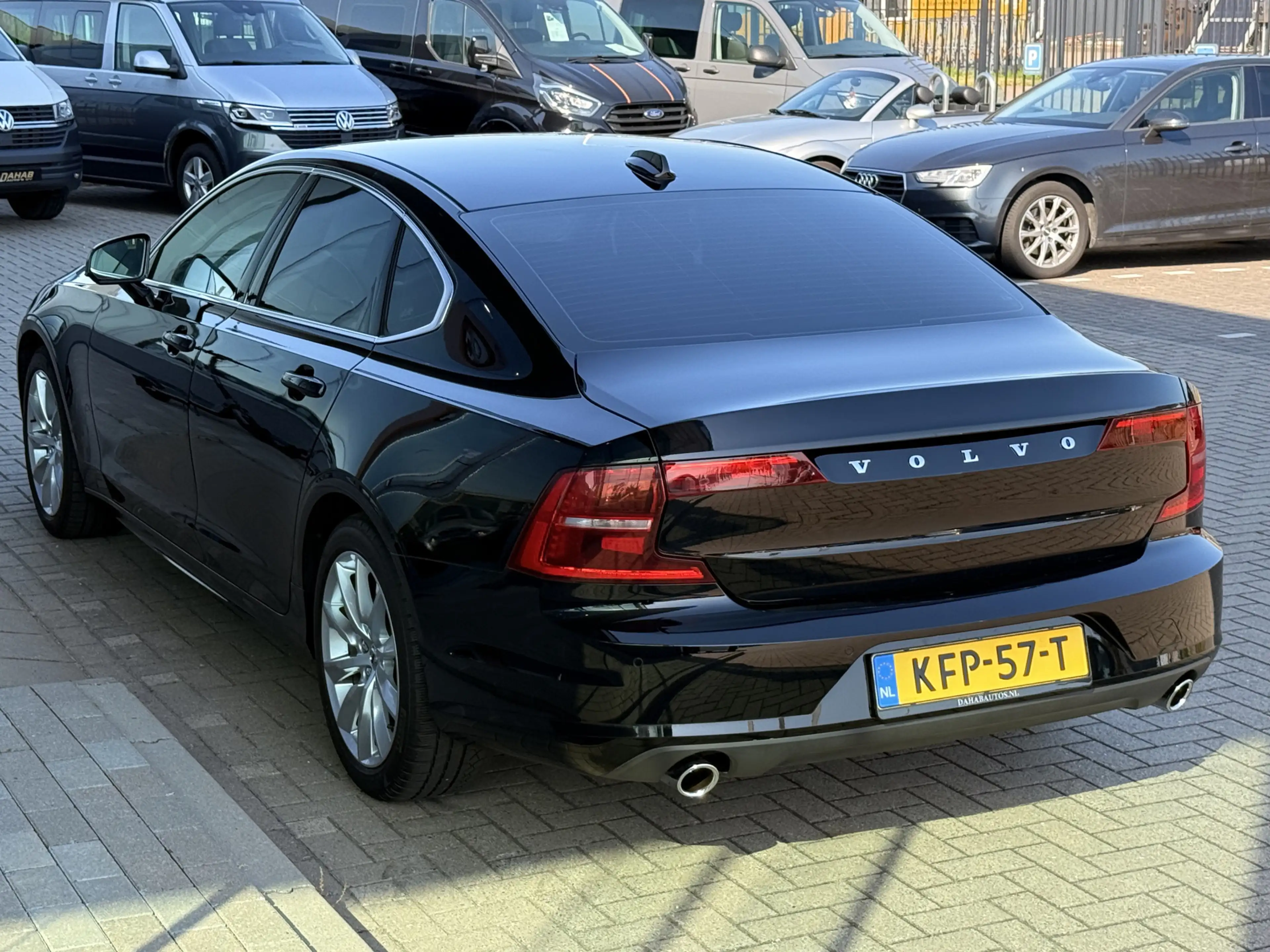 Volvo S90 2.0 T4 Momentum | Leder | Parkeersensor | ACC | Ap — photo 12