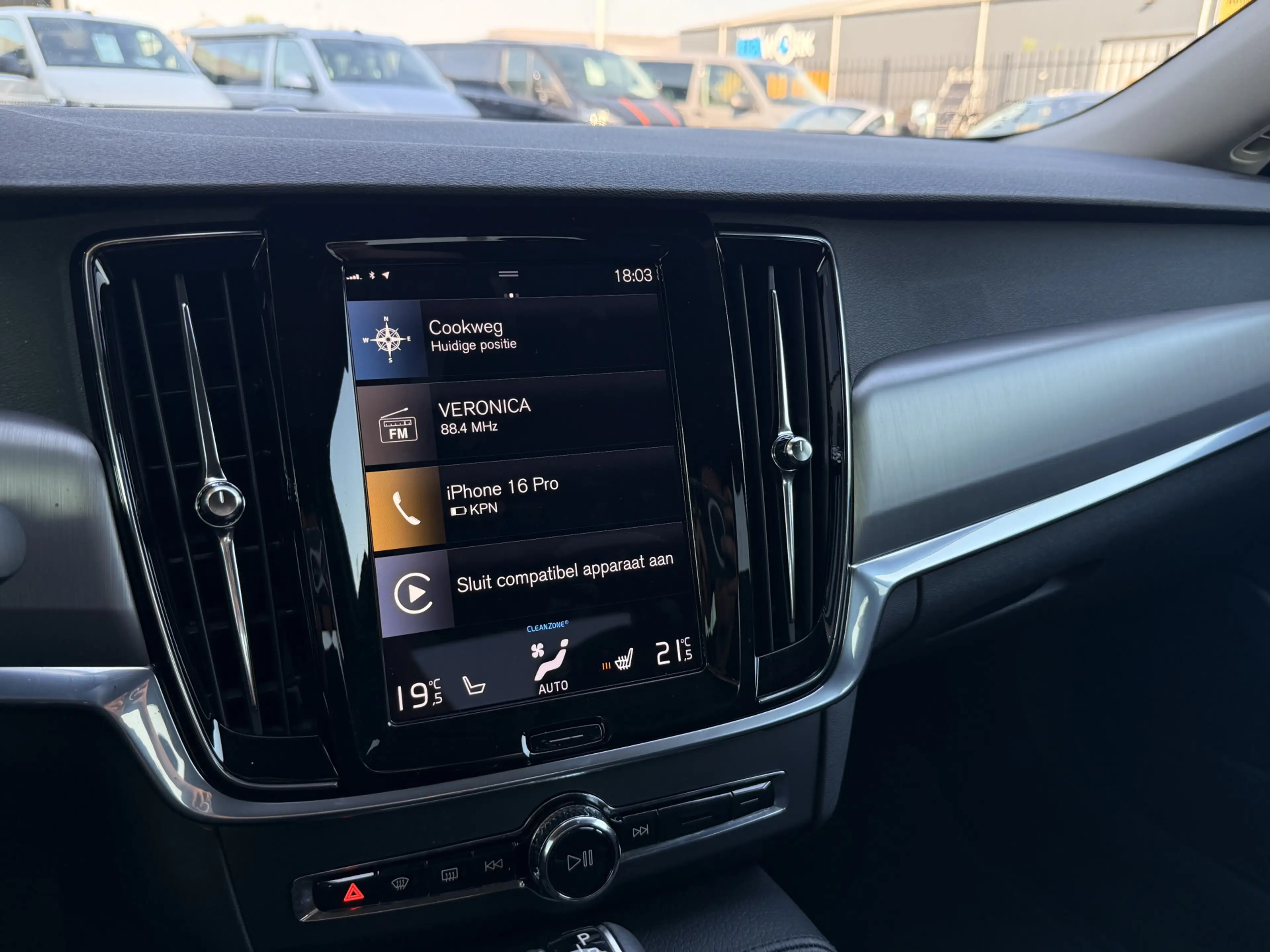 Volvo S90 2.0 T4 Momentum | Leder | Parkeersensor | ACC | Ap — photo 37