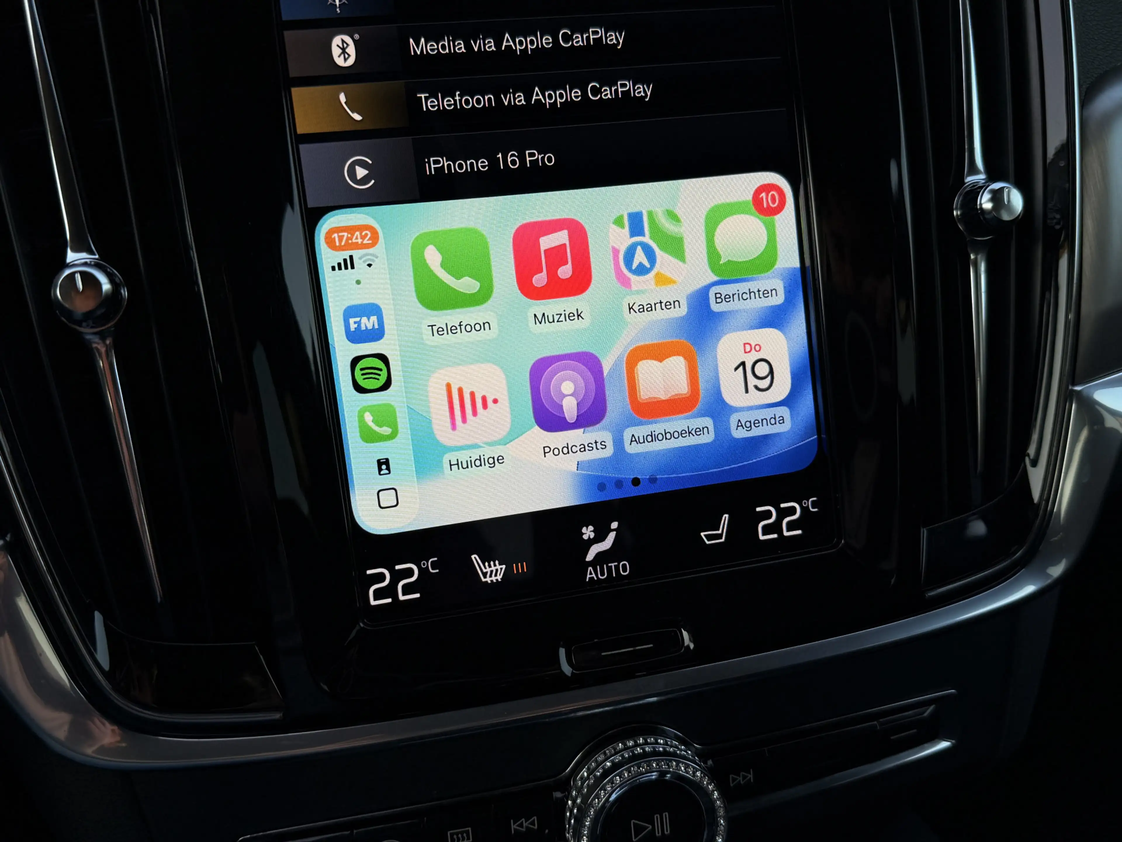 Volvo S90 2.0 T4 Momentum | Leder | Parkeersensor | ACC | Ap — photo 35