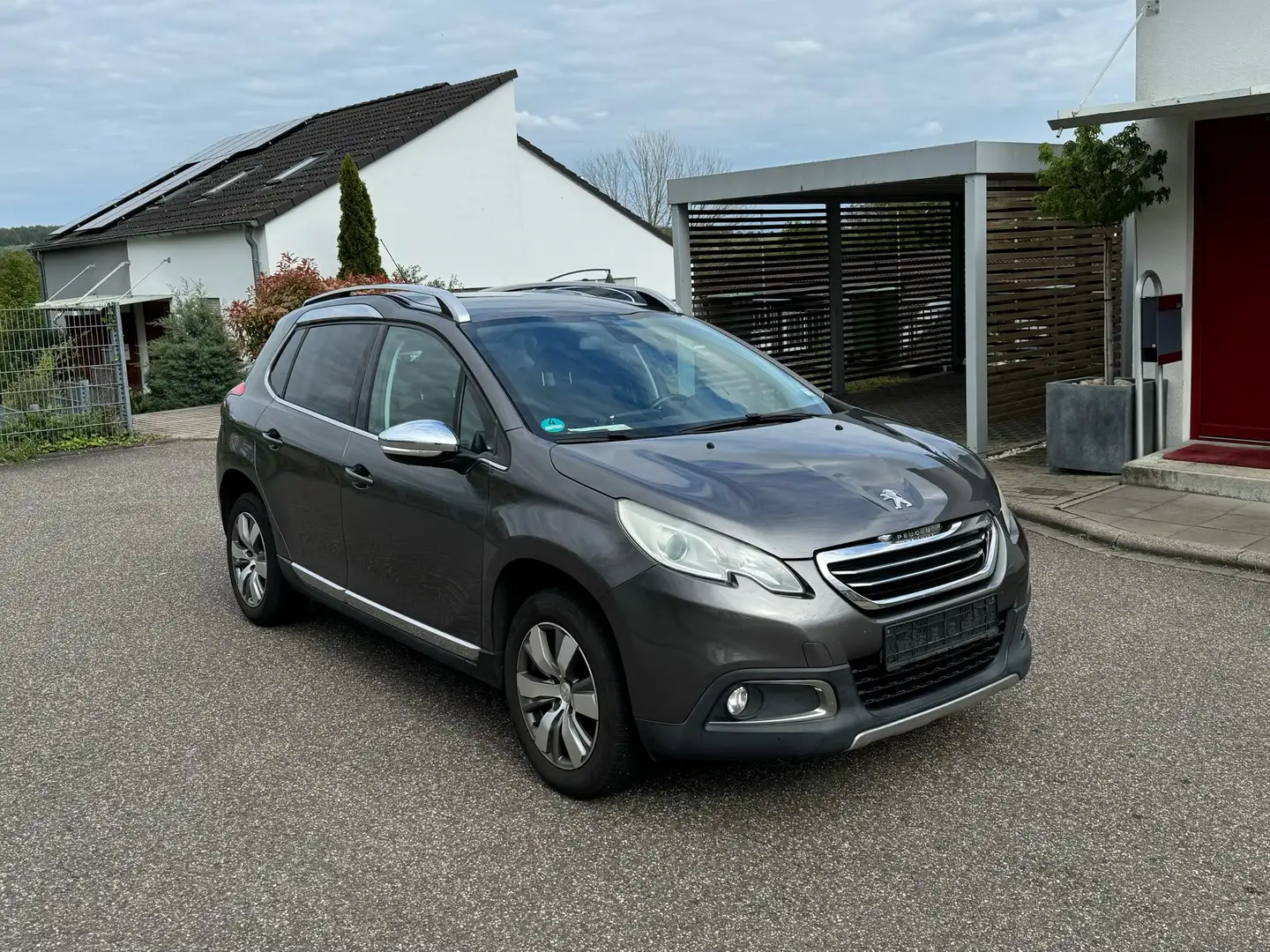 Peugeot 2008 e-HDi, TÜV&Service NEU! Scheckheft, Top Zustand Grau - 1