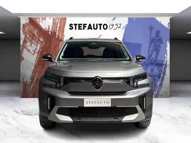 Citroen C3 Aircross view 2