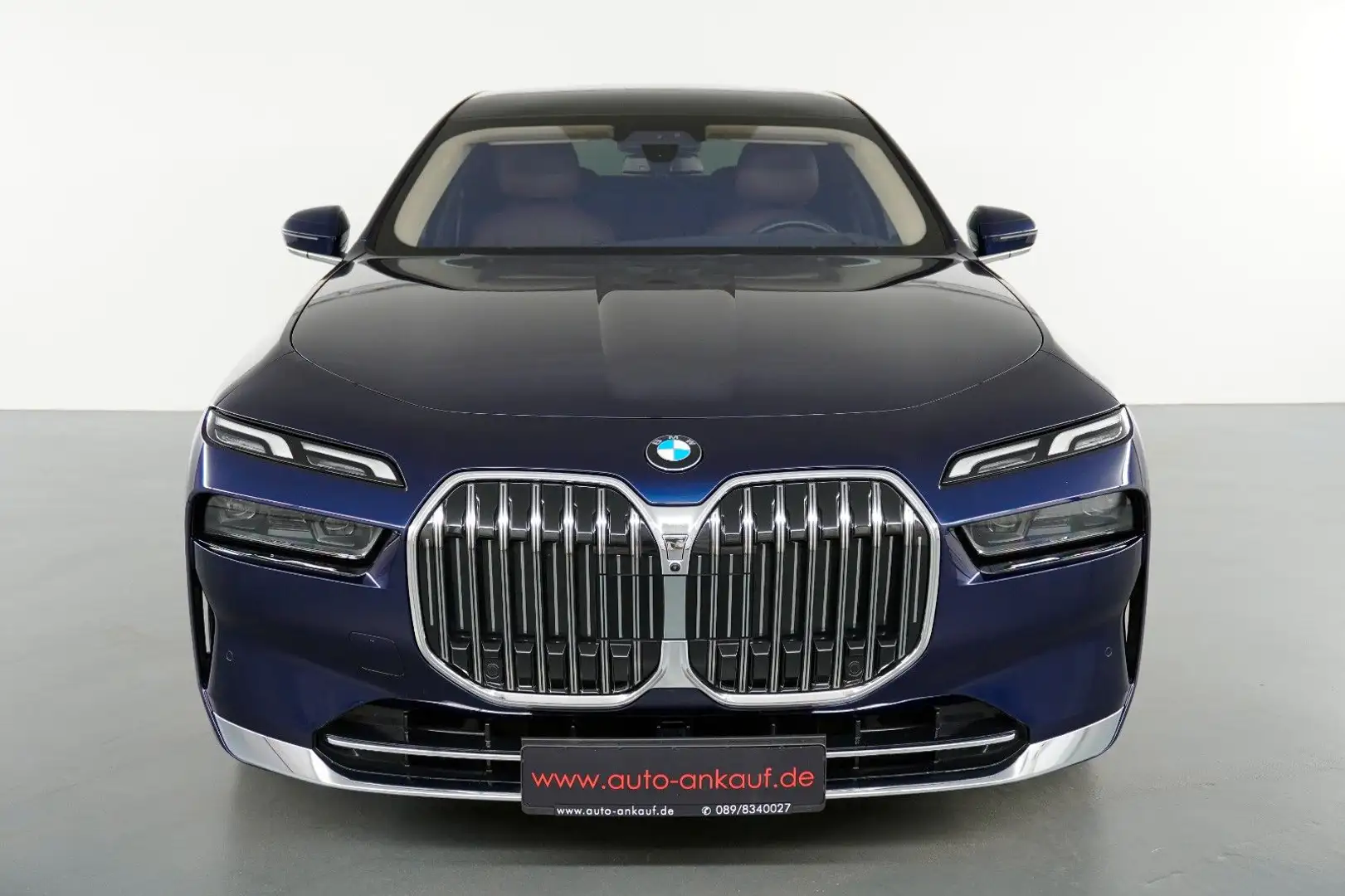 BMW 740 d xDrive Design Pure Excellence Innovation Bleu - 2
