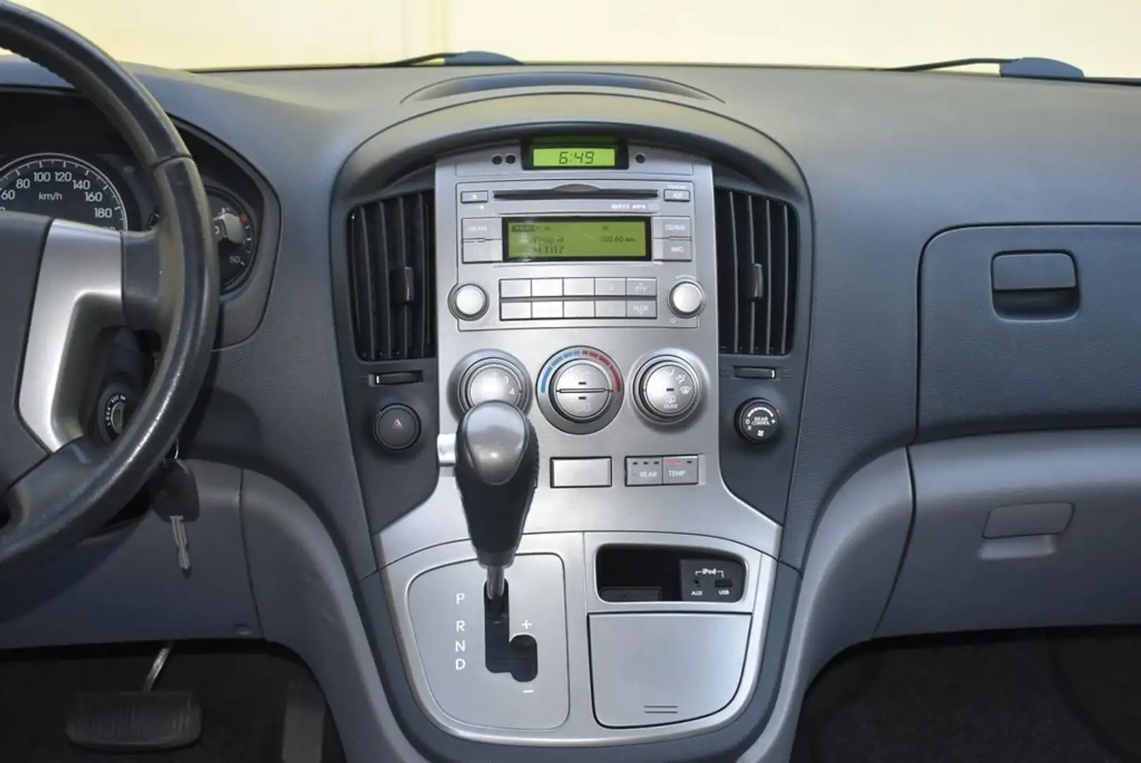 Hyundai H-1 2.5 CRDi VGT Wagon 8 p.ti Comfort Nero - 2