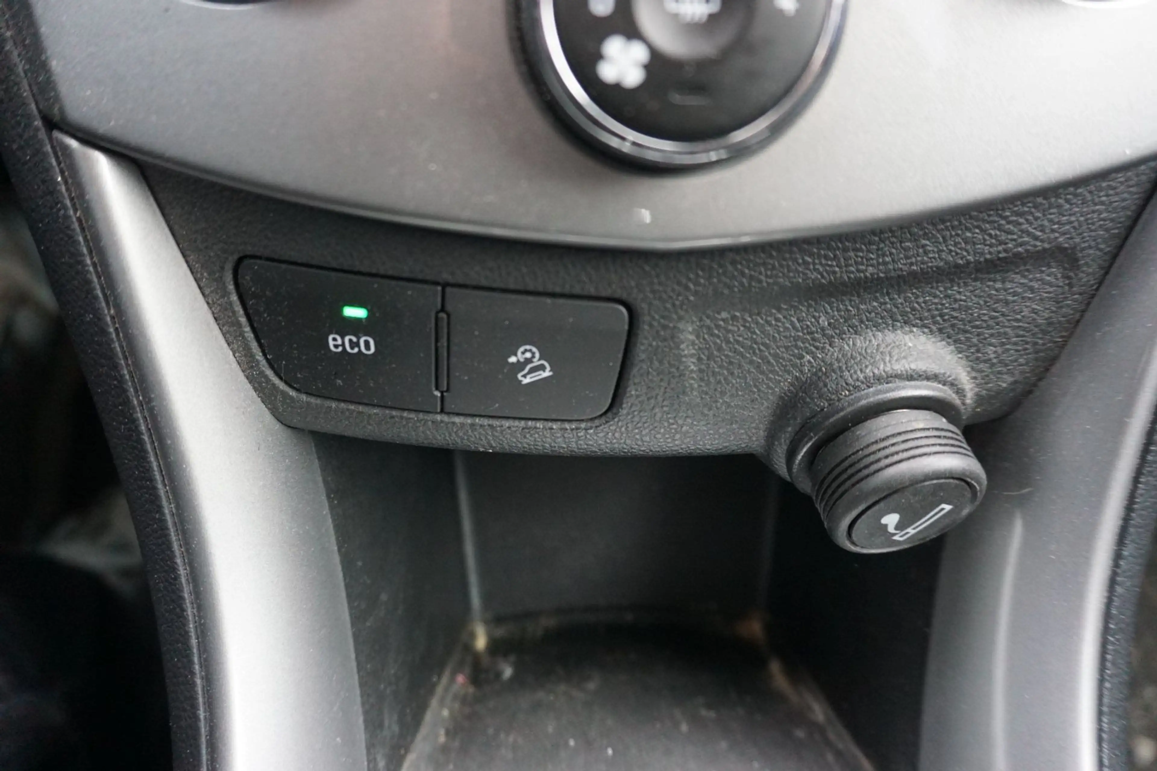 Chevrolet Trax LT 4x4 1,7 TD — photo 14