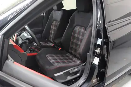 Annonce voiture d'occasion Volkswagen Polo - CARADIZE