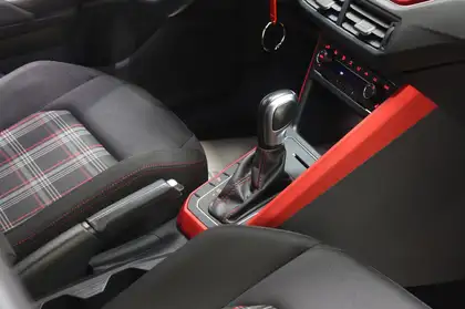 Annonce voiture d'occasion Volkswagen Polo - CARADIZE