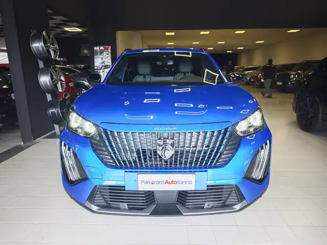 Peugeot 2008 view 2