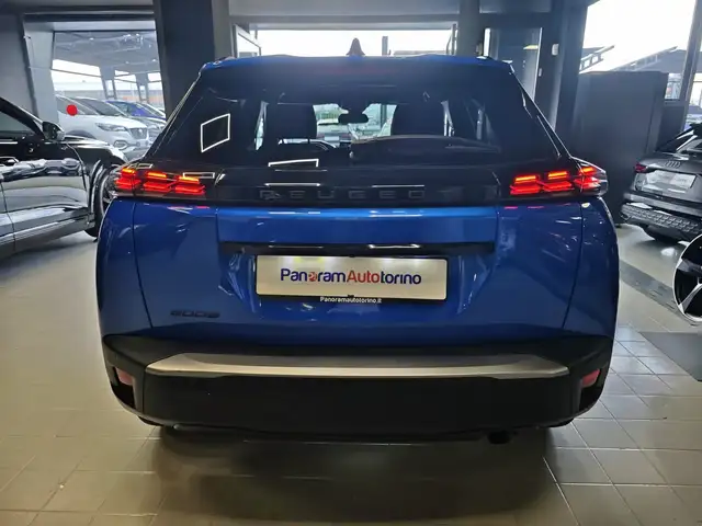 Peugeot 2008 view 4
