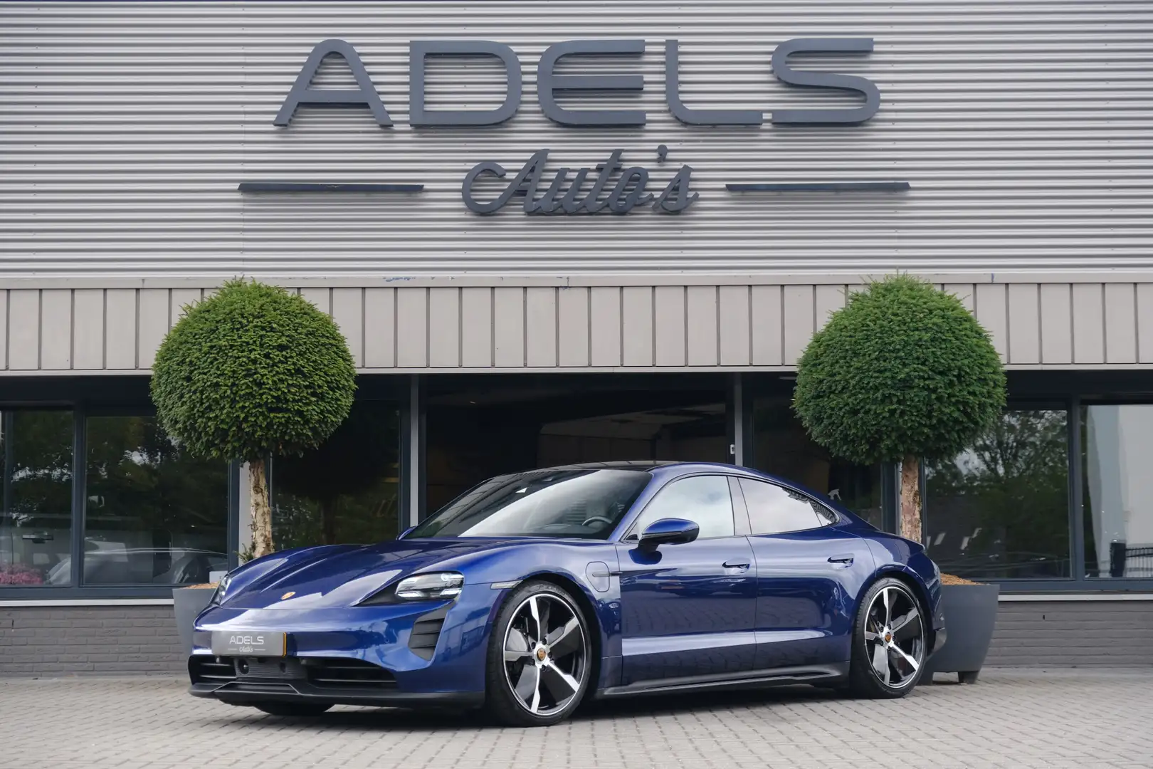 Porsche Taycan 4S Performance Plus 84 kWh Sportdesign Pano HUD Bo Blauw - 2