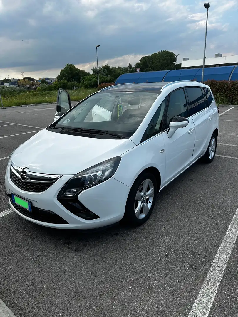 Opel Zafira Tourer Tourer, 7 posti, 1600cc Turbo EccoMetano/Benzina - 2