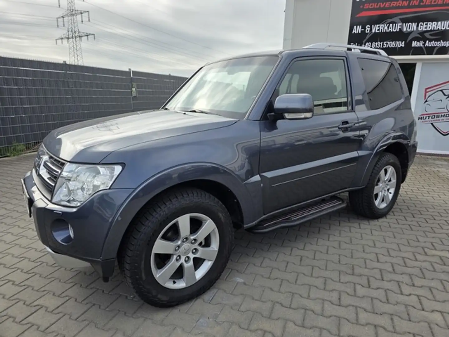 Mitsubishi Pajero 3.2 DI-D **3trg*AHK*2Hand** Gris - 2
