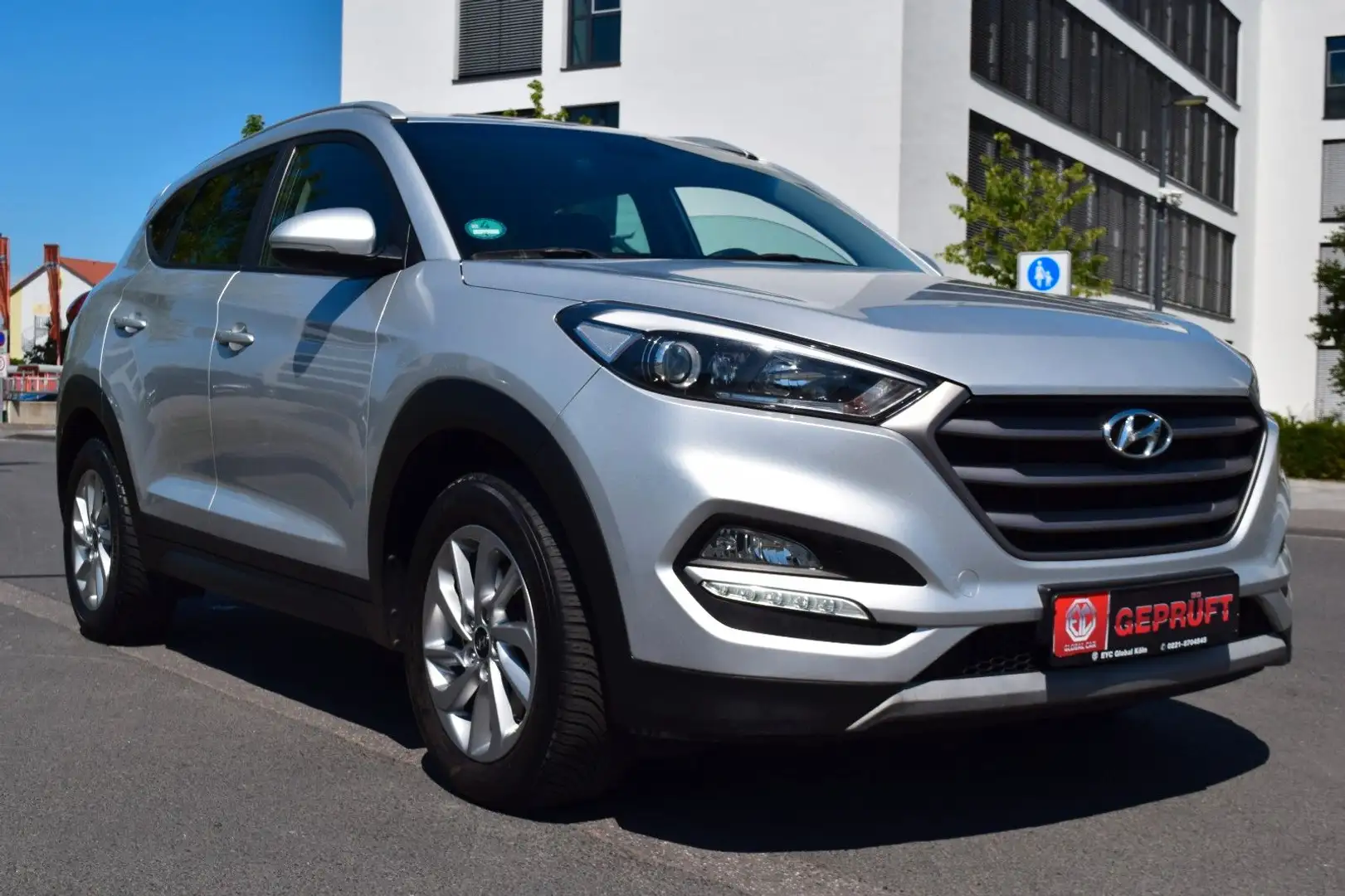 Hyundai TUCSON Premium 4WD LEDER,Navi,Allrad, Plateado - 2