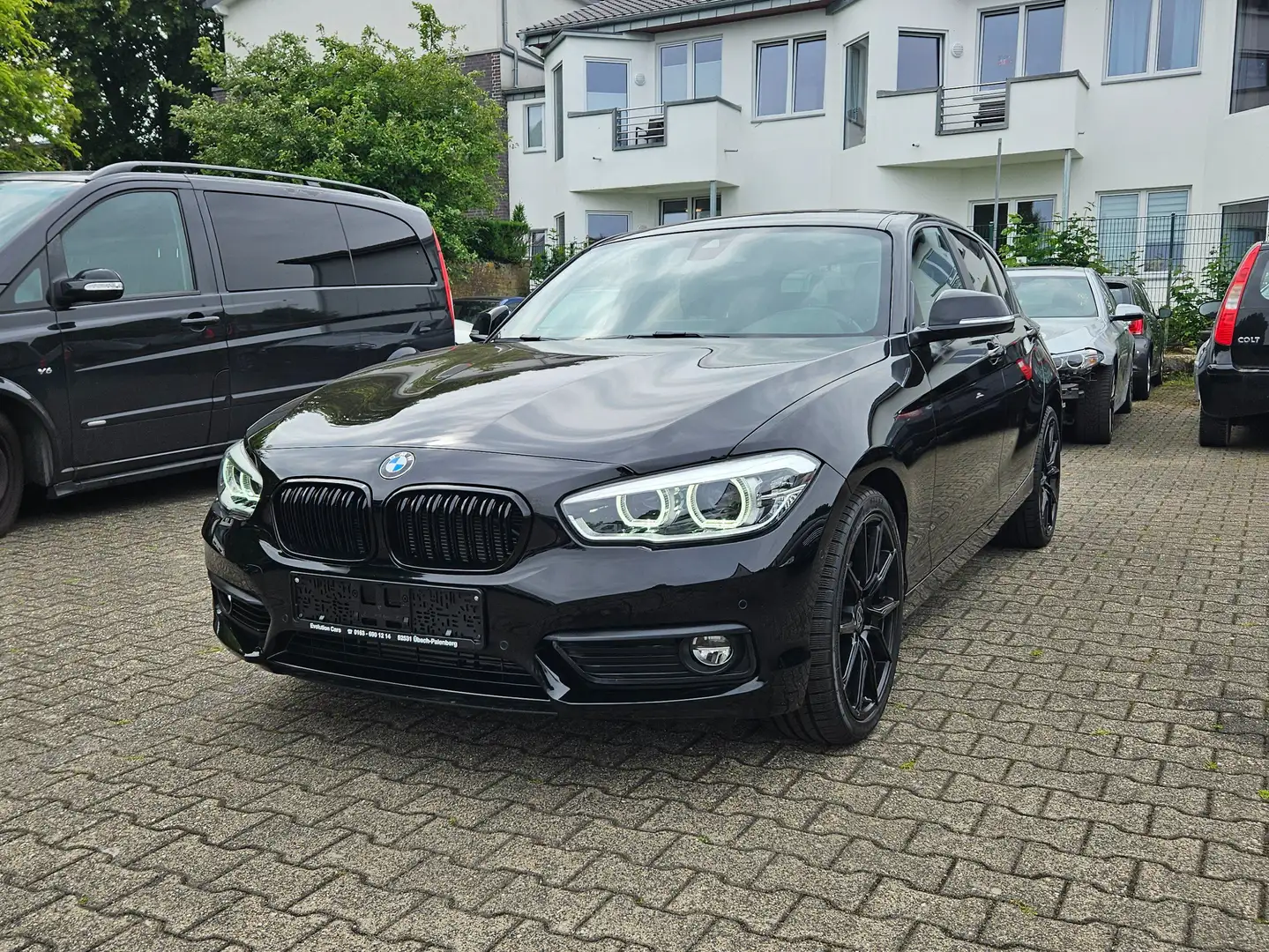 BMW 118 Sportsitze 2.Hand Automatik 118 i Advantage Schwarz - 1