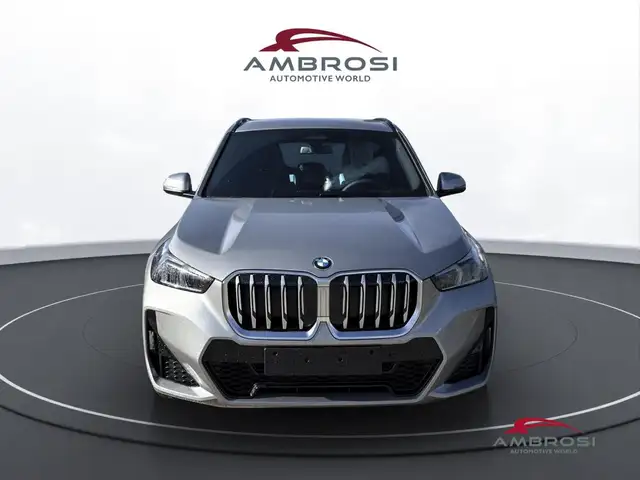 BMW X1 view 6