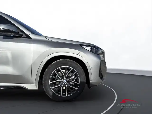 BMW X1 view 15