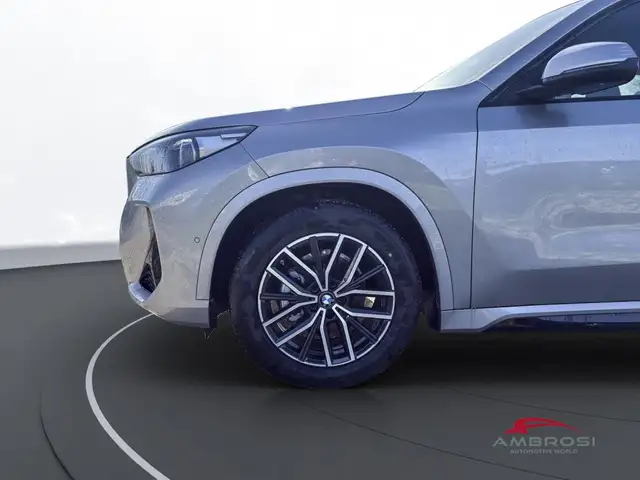 BMW X1 view 14