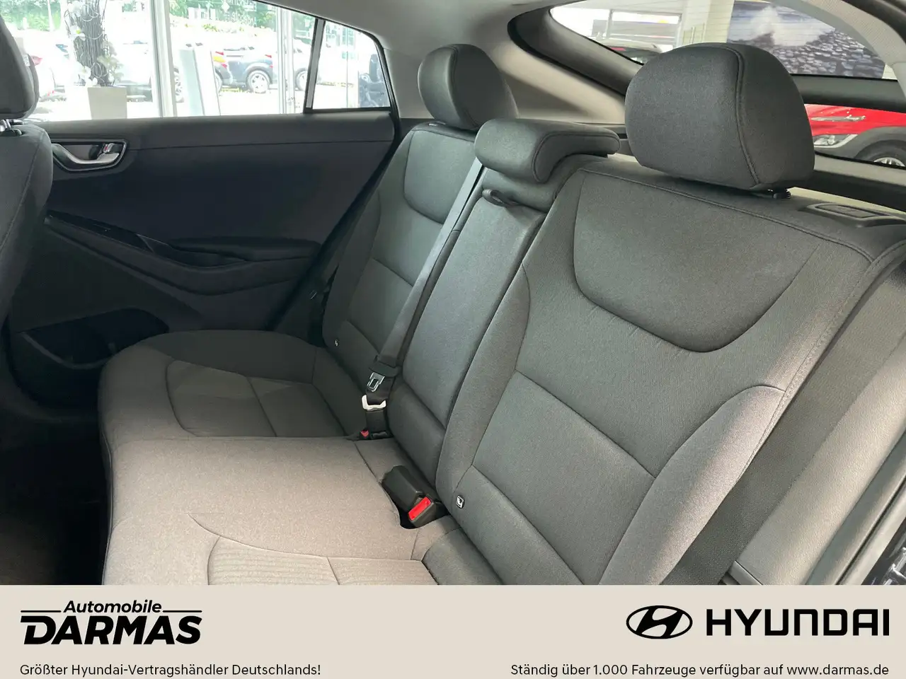 Hyundai IONIQ IONIQ Plug-in-Hybrid Style Klimaaut. Navi LED 12