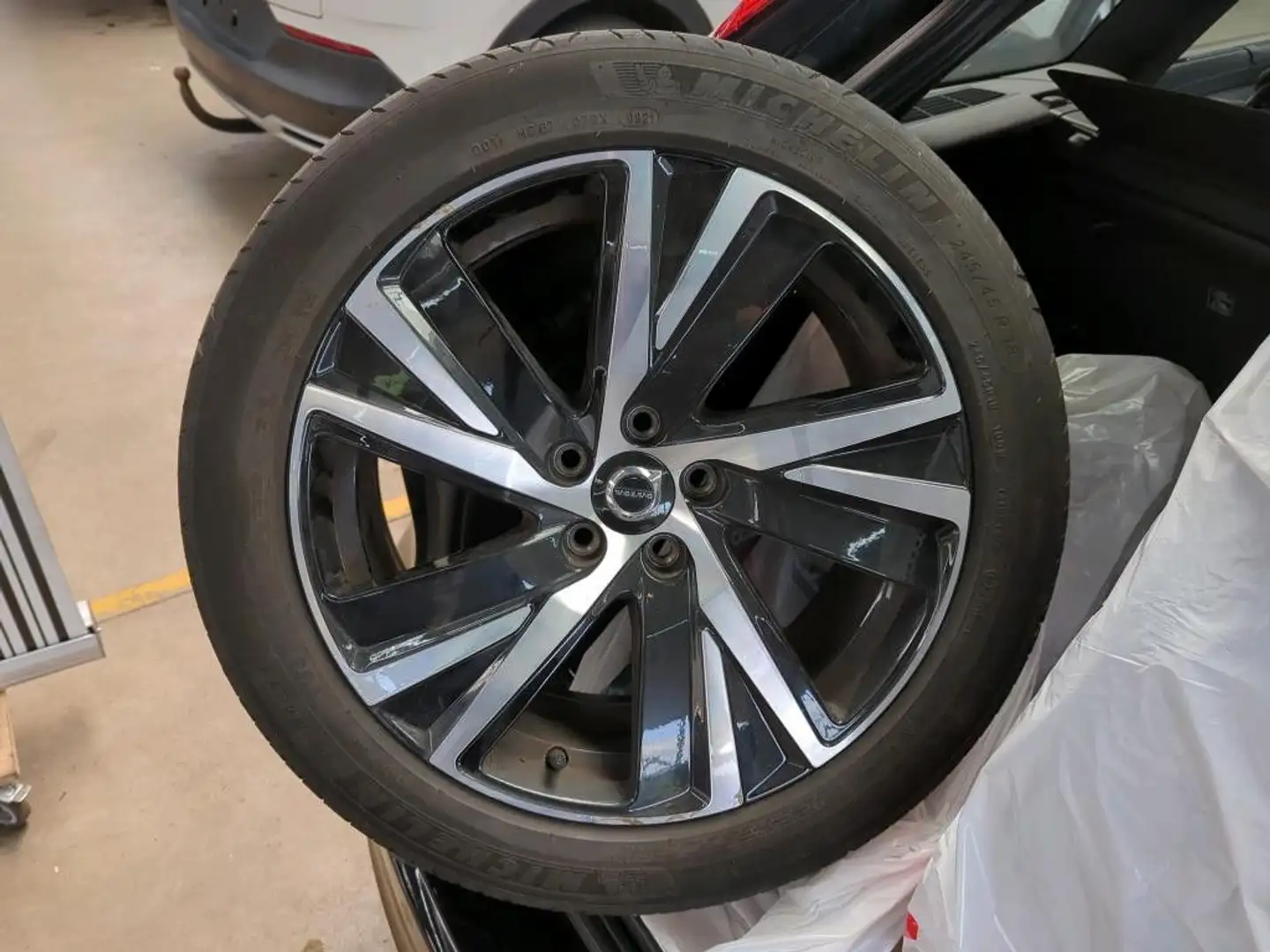 Volvo V90 R Design Mopf Hybrid AWD Leder Google-Androi Schwarz - 2