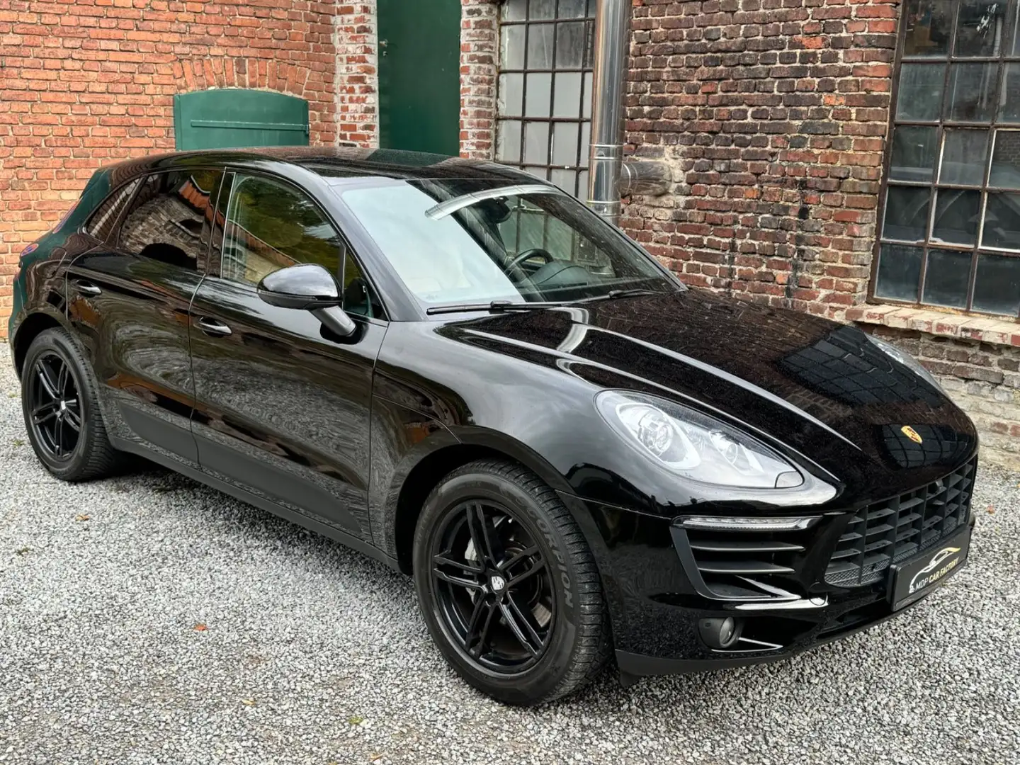 Porsche Macan S Zwart - 1