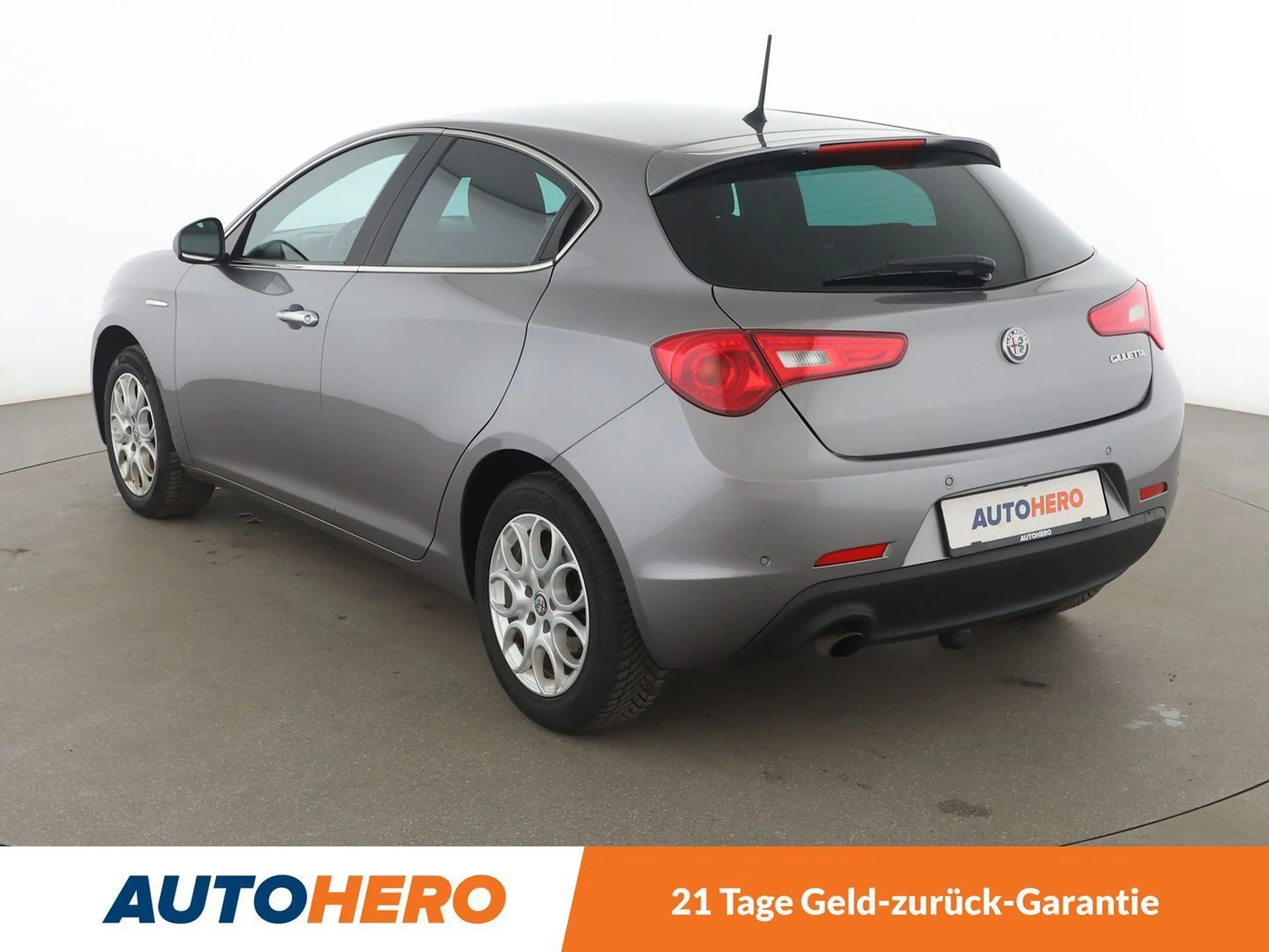 Alfa Romeo Giulietta 1.4 Turbo Super Aut*PDC*SHZ*KLIMA*GARANTIE* — photo 4