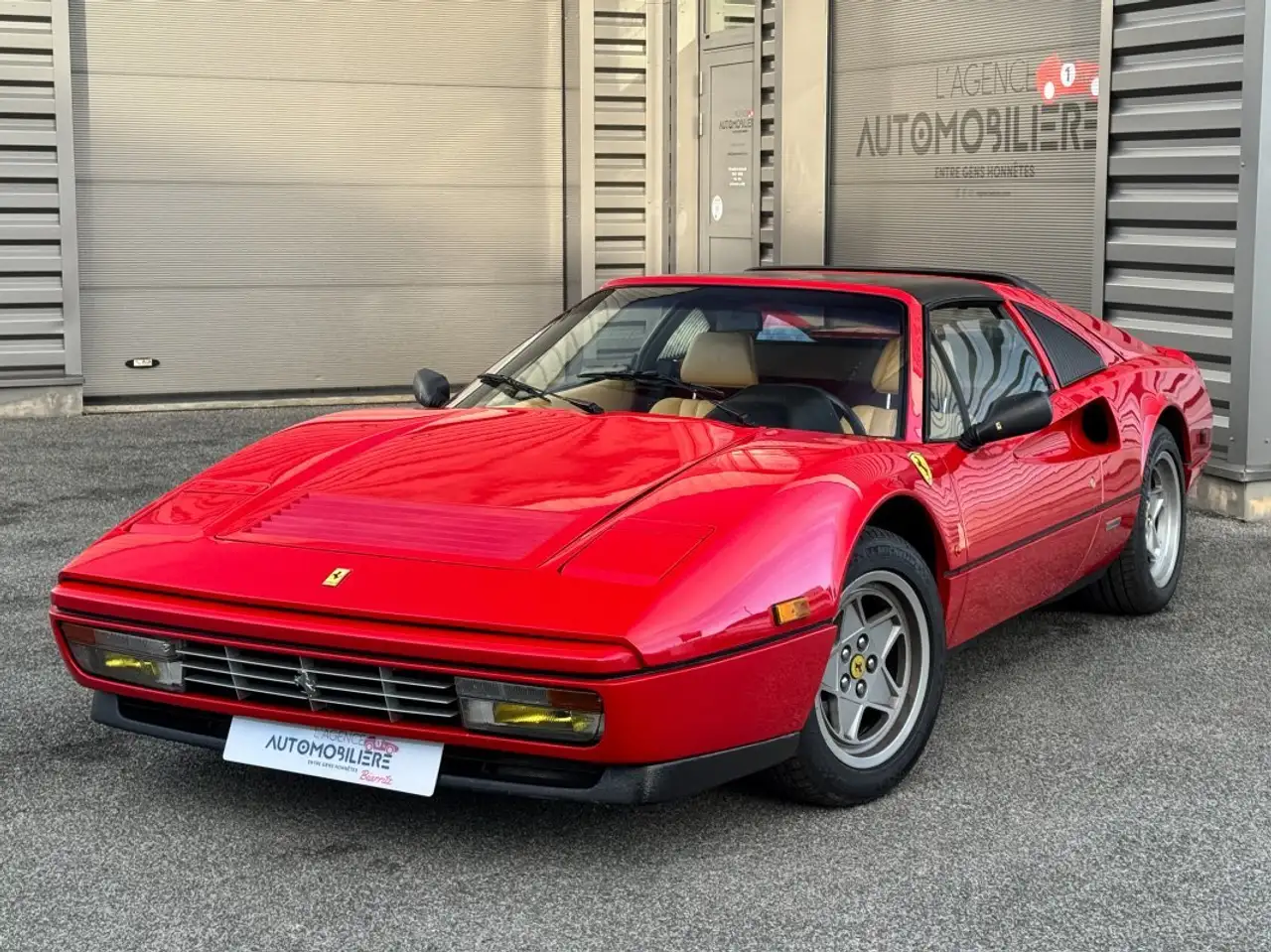 Ferrari 328 GTS 3.2 - Historique connu - Faible kilométrage, foto 2