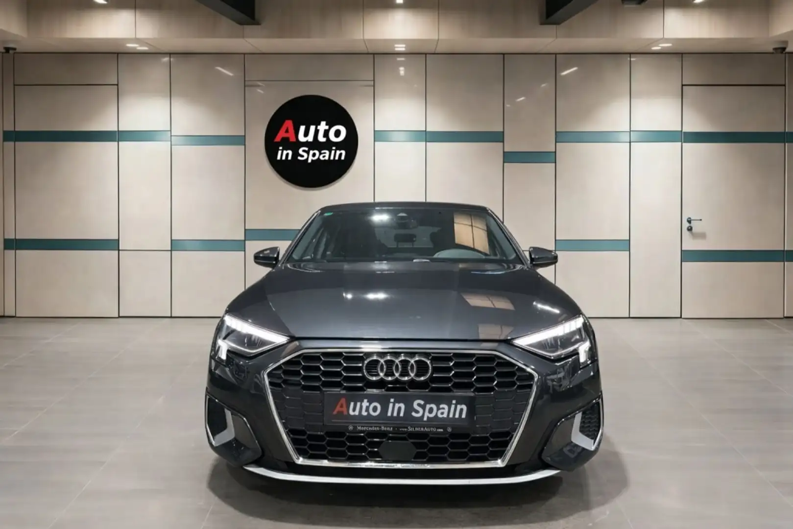 Audi A3 Sportback 35TDI Advanced S tronic Gris - 2