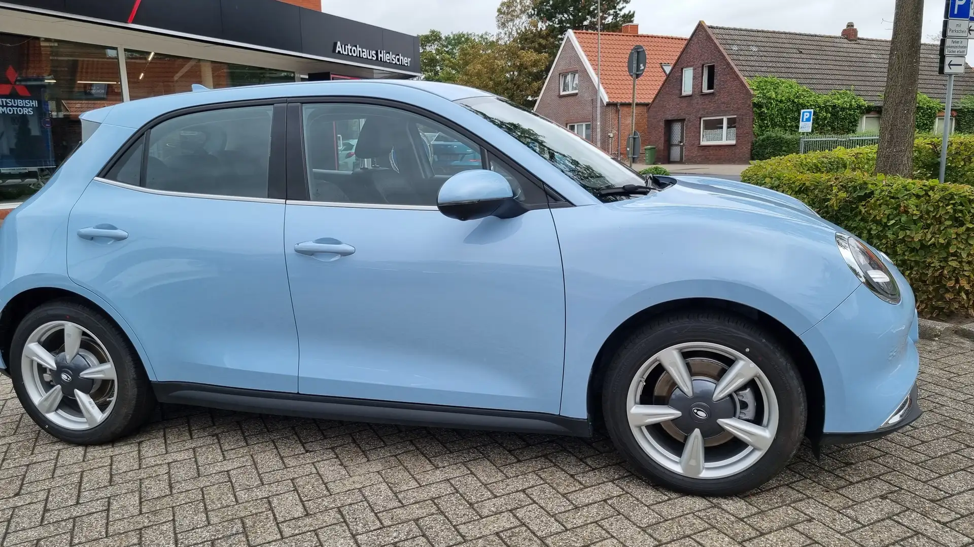 GWM ORA 03 300 Blau - 2