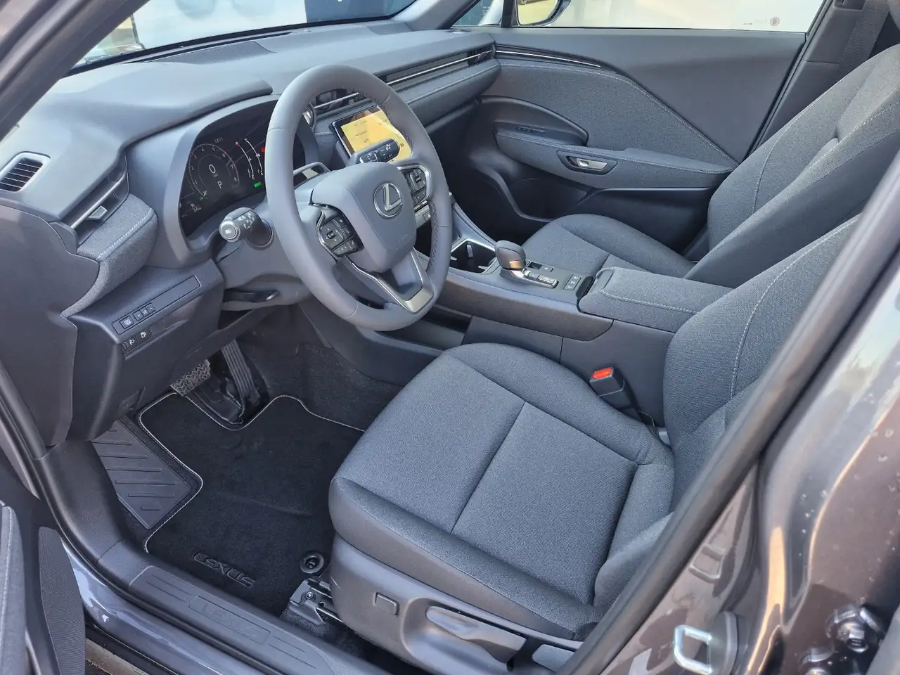 Lexus LBX 1,5 FWD Komfort Paket 7