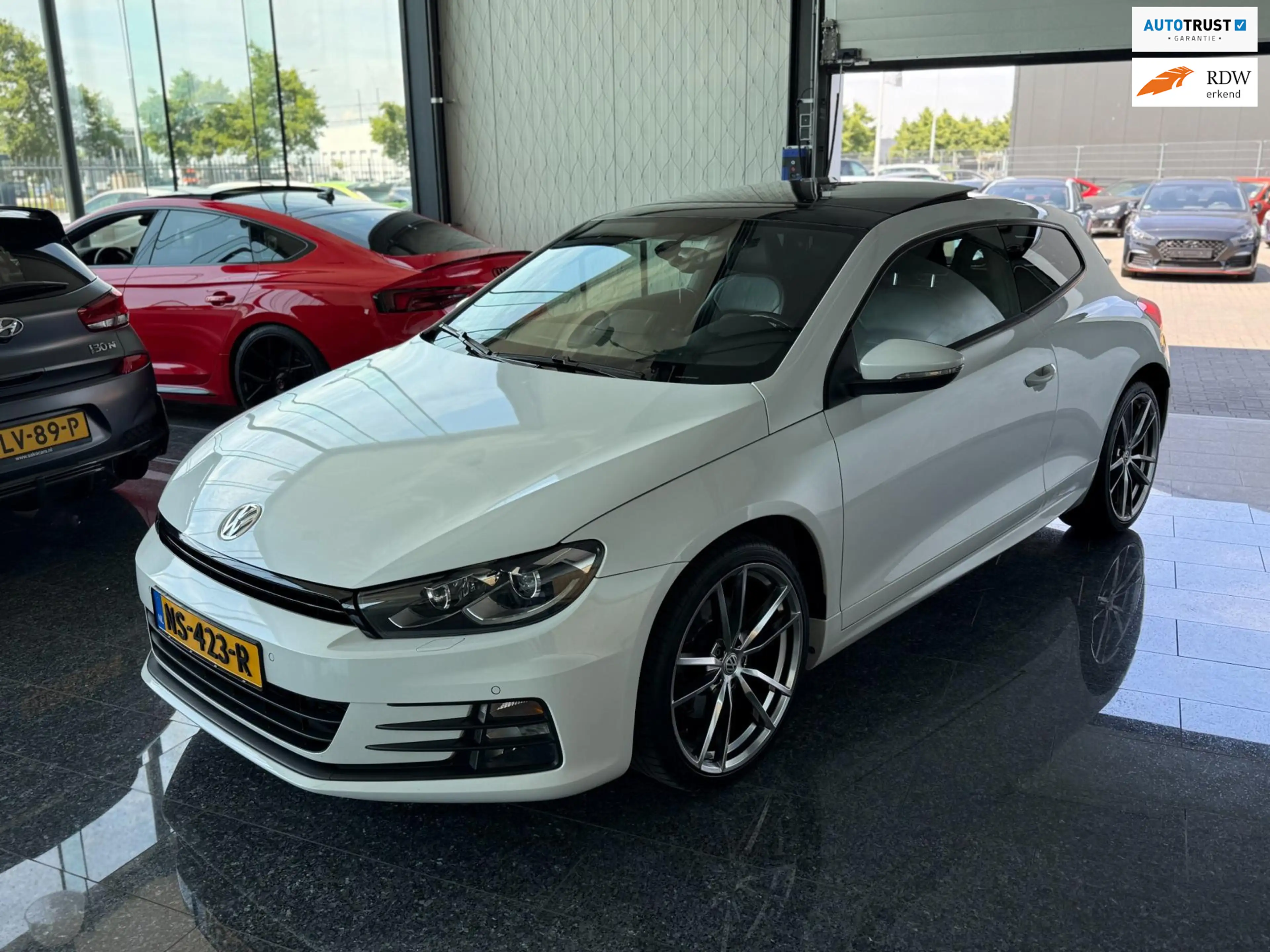 Volkswagen Scirocco 2015 Facelift Full Options DSG Pano Wit Bullx Lees
