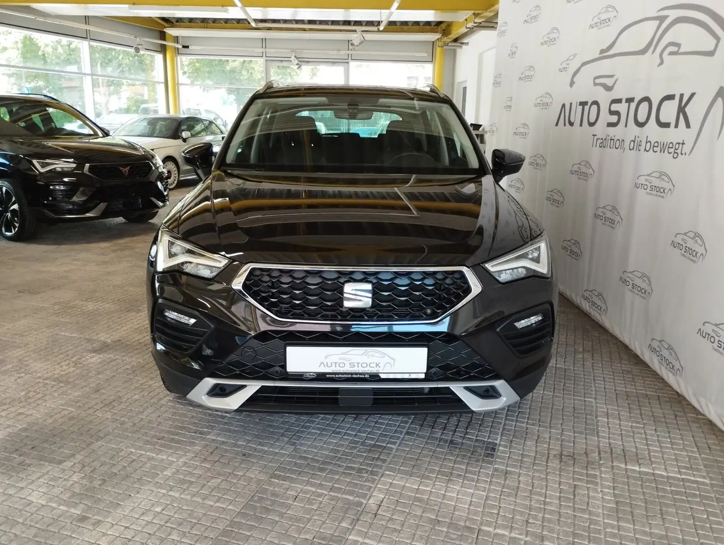 SEAT Ateca 1.0 TSI Style LED Navi PDC Sitzh. Pano AHK Nero - 2