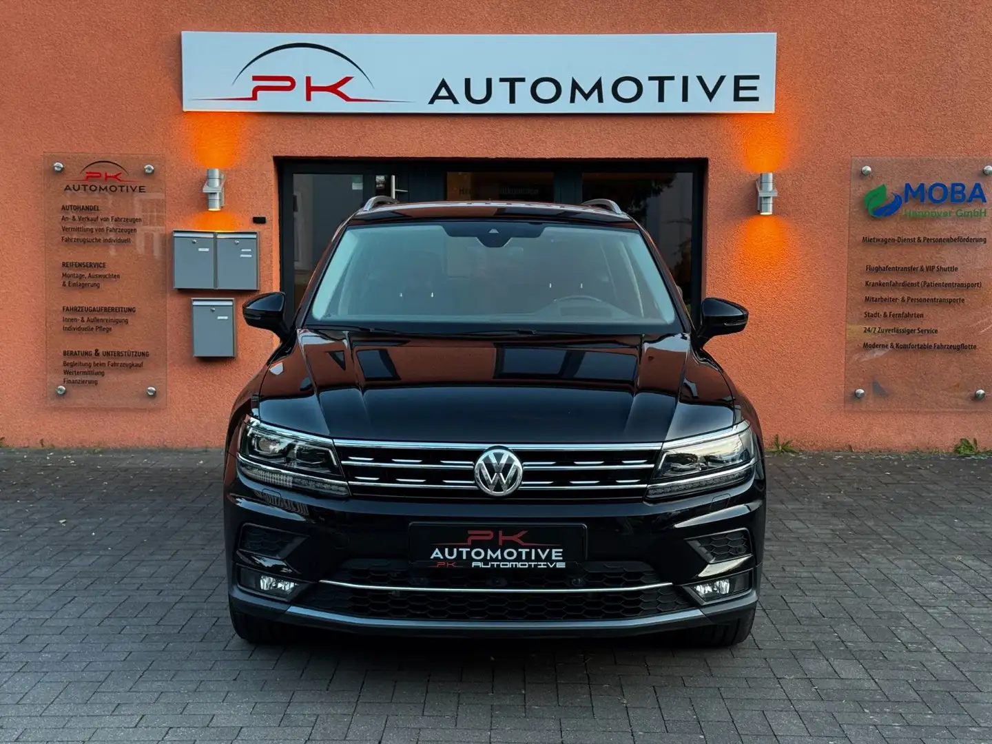 Volkswagen Tiguan Highline 2.0 TDI*BMT*4M*HuD*DSG*CARP*360 Schwarz - 1