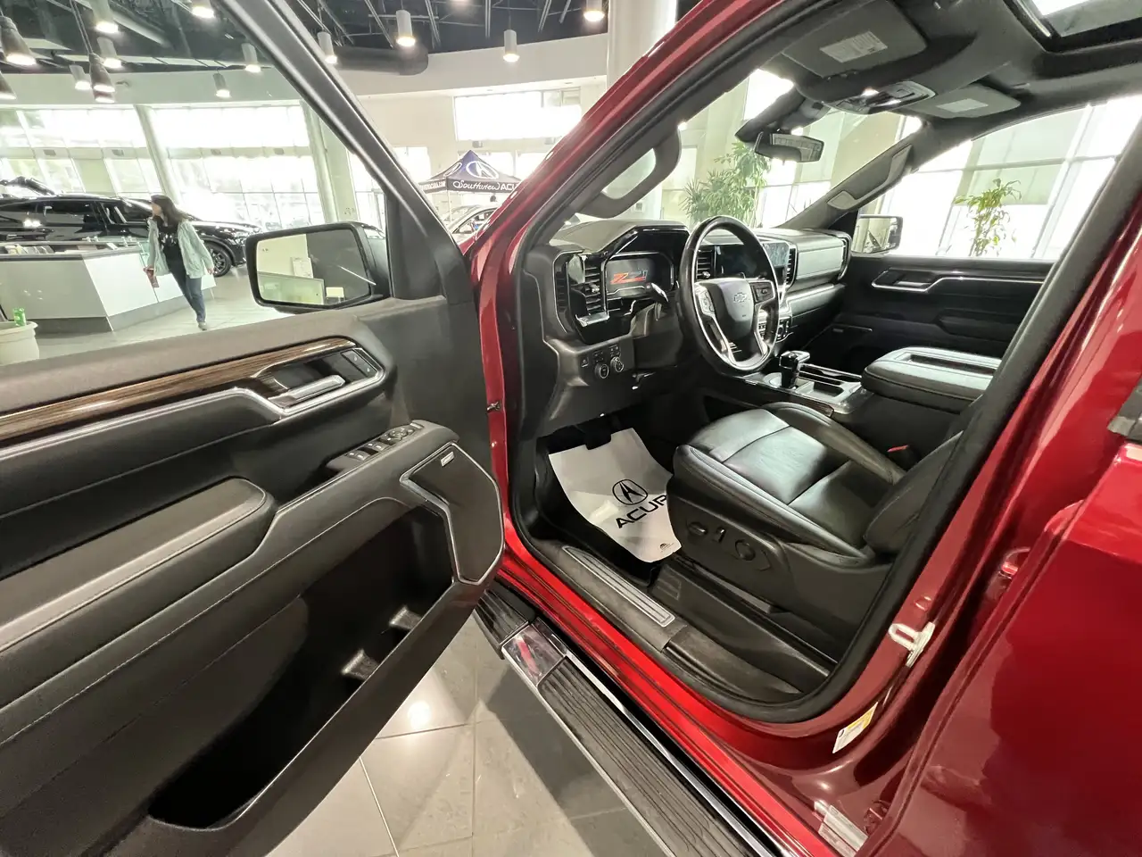Chevrolet Silverado 1500 снимка Chevrolet Silverado 1500