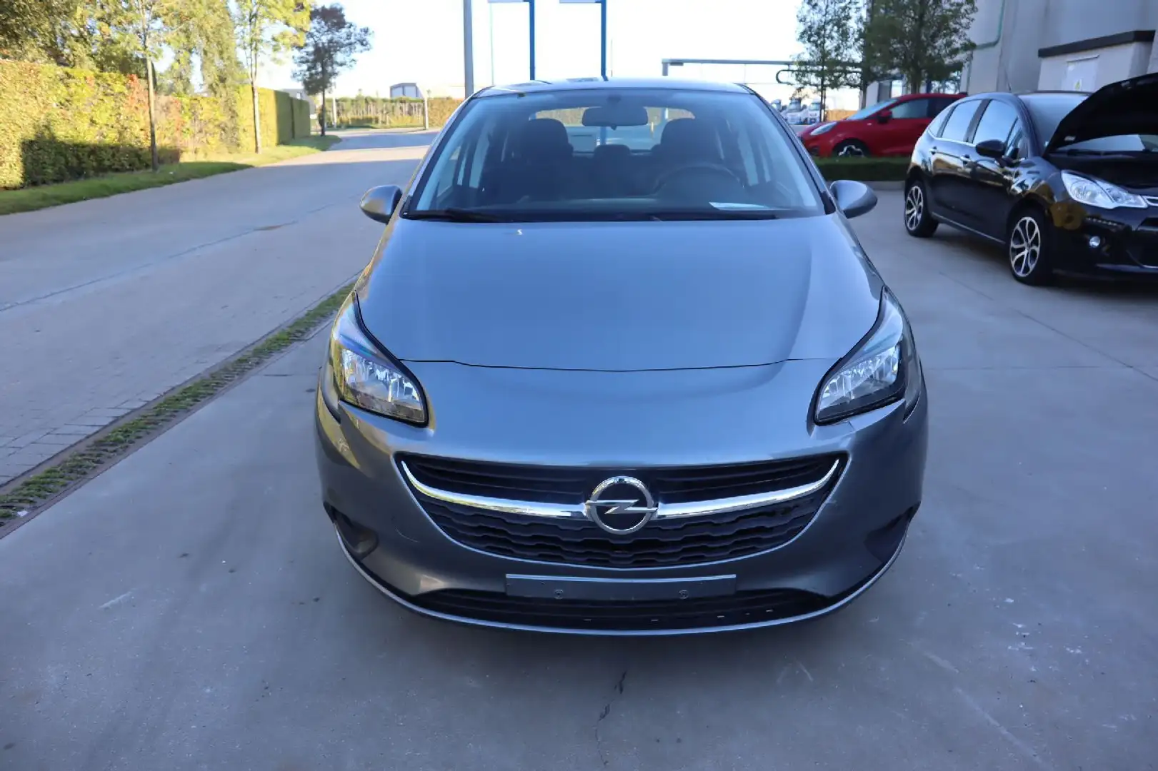 Opel Corsa 1.4 Benz Grijs - 2