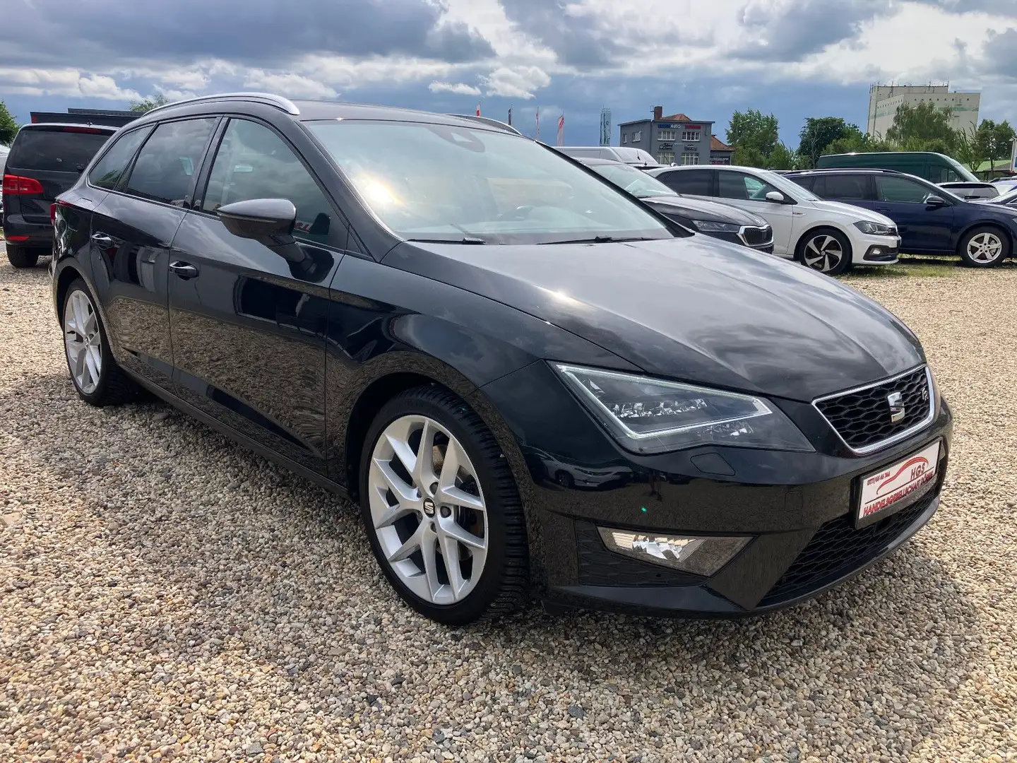 SEAT Leon ST FR Xenon Klima Navi Plus F1 Schaltung Schwarz - 1