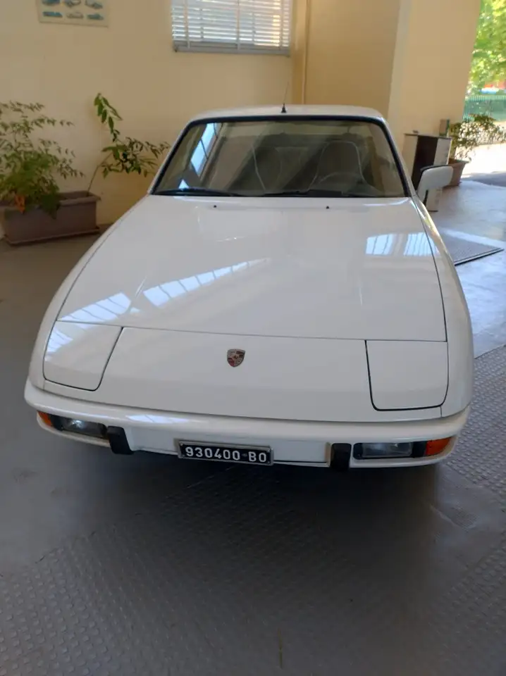 Porsche 924 2.0, foto 2