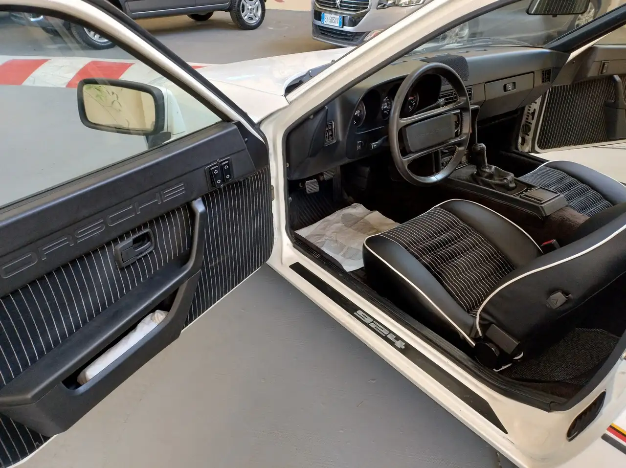Porsche 924 2.0, foto 8