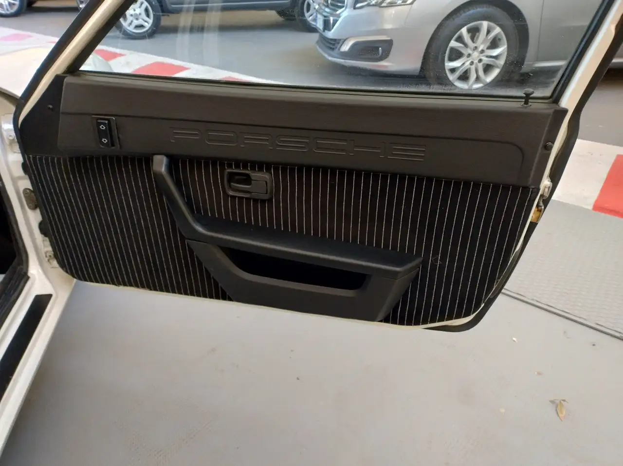 Porsche 924 2.0, foto 6