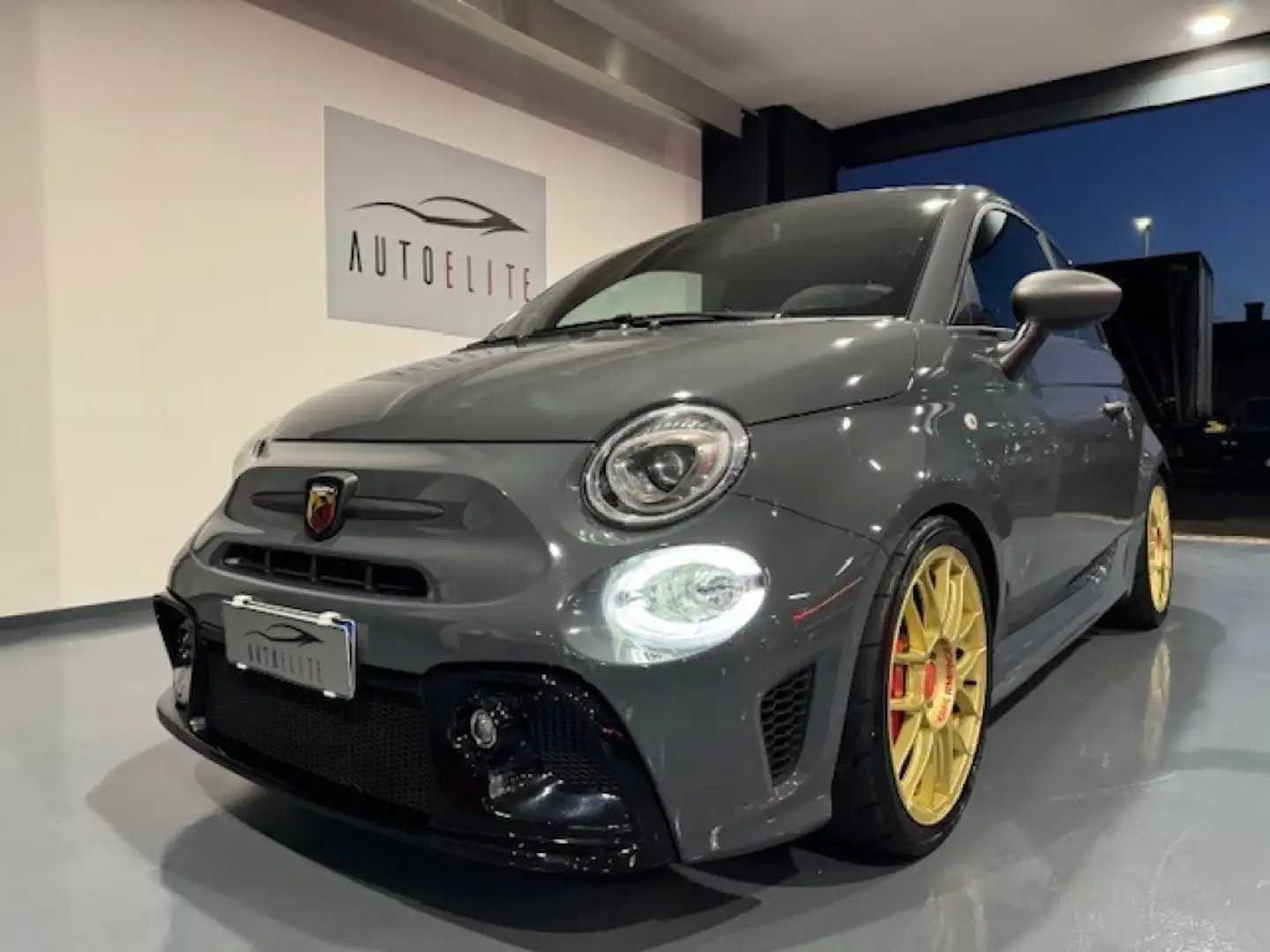 Abarth 595 1.4 Turbo T-Jet 300CV Competizione 70TH Anniversar Grigio - 1